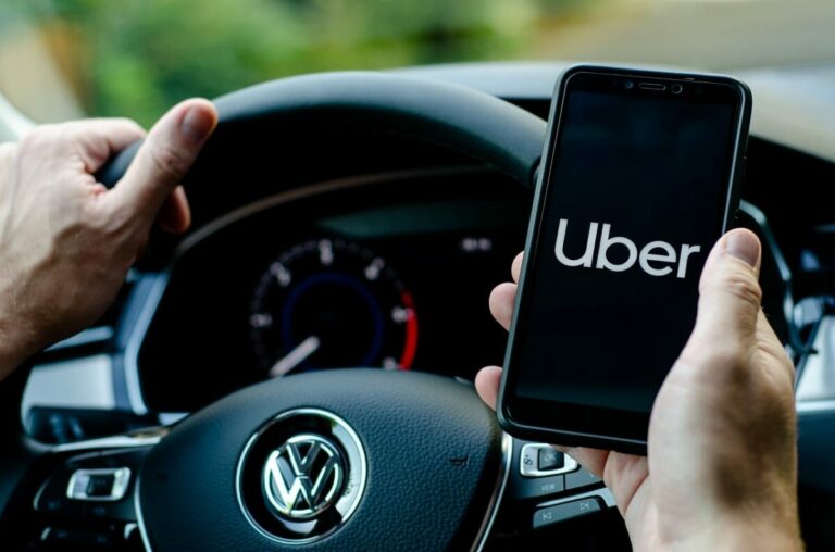 Uber em 2026: Análise Financeira e Impacto no Usuário