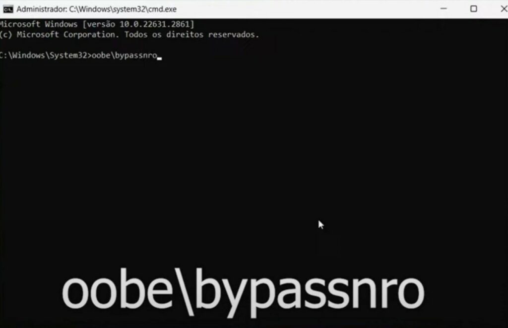 Shift F10 prompt comando OOBE BYPASSNRO Windows 11